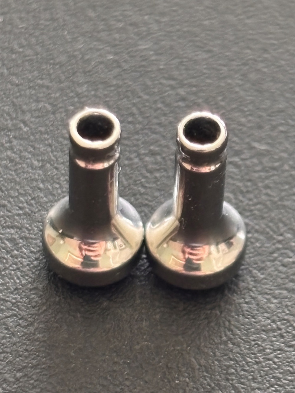 8g Anatometal Surgical Steel Single Flare Single Stone Eyelet - Picture 4 of 8